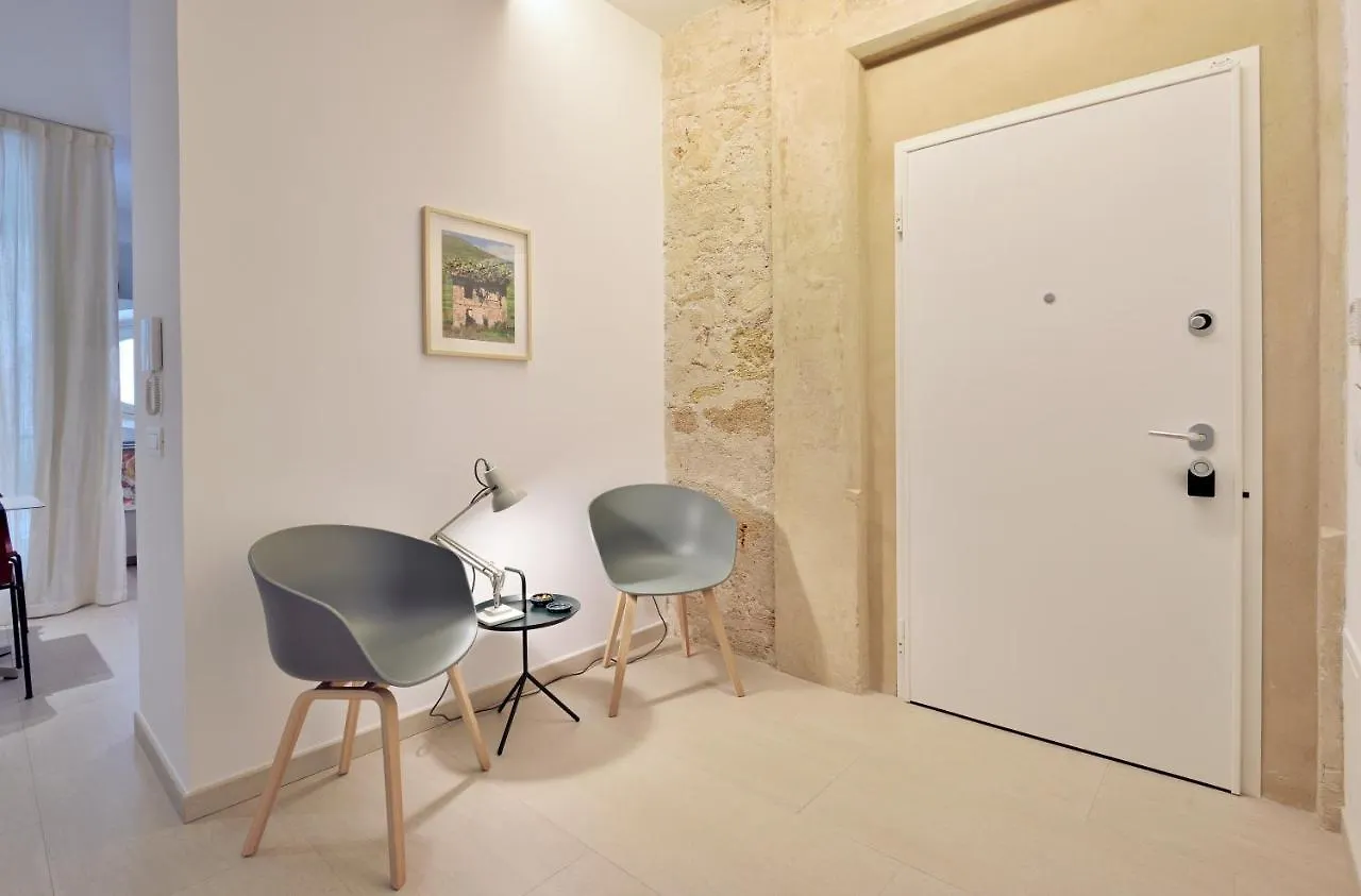 ** Pensión Hotel One Palermo Italia